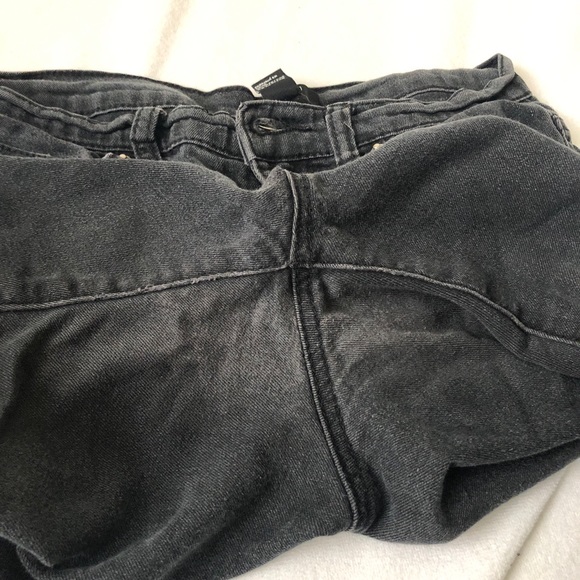 (FREE w/ $25 purchase) Forever 21 jean bundle - Picture 16 of 16